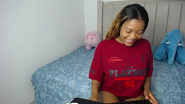 Snapshot of ValentinaHardy chatting on 04-10-26, 03:45 ValentinaHardy online show from 04-10-26, 03:45