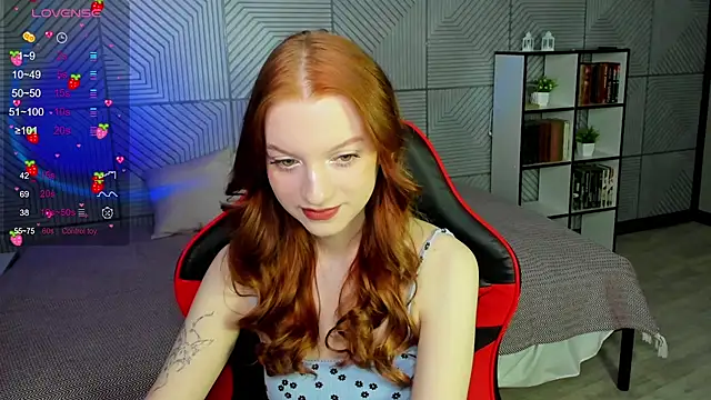 Snapshot of SherryKelly chatting on 04-14-26, 01:22 SherryKelly online show from 04-14-26, 01:22