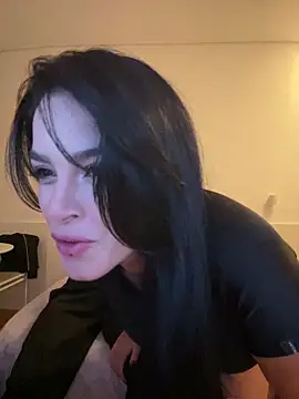 LOUISEE   online show from 05-09-26, 12:16