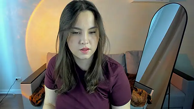 Nelie Evans online show from 05-19-26, 01:44