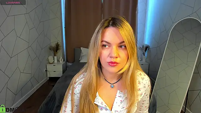 Snapshot of Jennifer_Perezz chatting on 04-23-26, 01:07 Jennifer Perezz online show from 04-23-26, 01:07