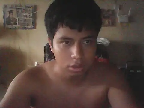Snapshot of Axel_BABY chatting on 04-30-26, 01:50 Axel BABY online show from 04-30-26, 01:50