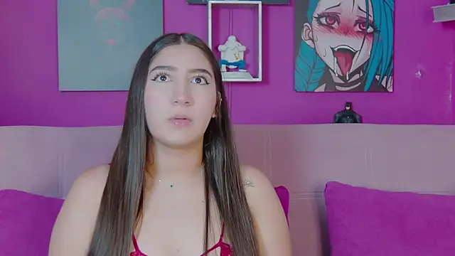 zoee moretti  online show from 04-20-26, 11:46