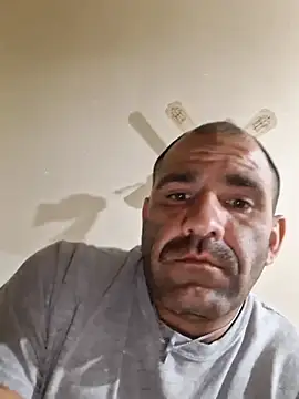 Snapshot of fitguy4u chatting on 06-04-26, 01:06 fitguy4u online show from 06-04-26, 01:06