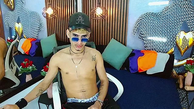Skinny cute Alyer online show from 05-31-26, 02:20