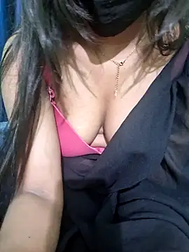 Snapshot of Soni--89 chatting on 04-28-26, 04:23 Soni--89 online show from 04-28-26, 04:23