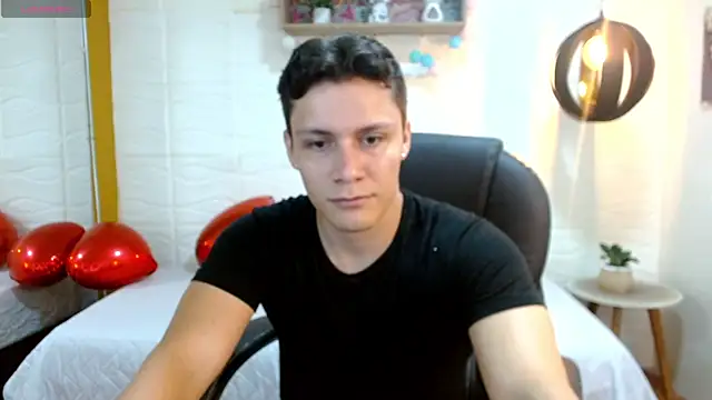 Snapshot of Zayn_clausen chatting on 04-13-26, 05:07 Zayn clausen online show from 04-13-26, 05:07