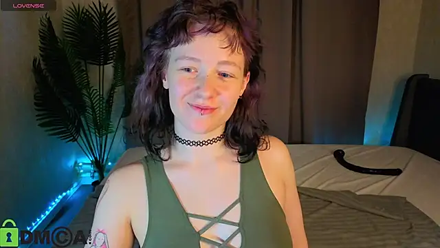 Snapshot of Ricki_Bloom chatting on 04-23-26, 12:29 Ricki Bloom online show from 04-23-26, 12:29