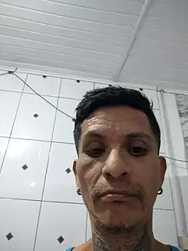 Snapshot of elchamogabotiktok chatting on 05-31-26, 01:03 elchamogabotiktok online show from 05-31-26, 01:03