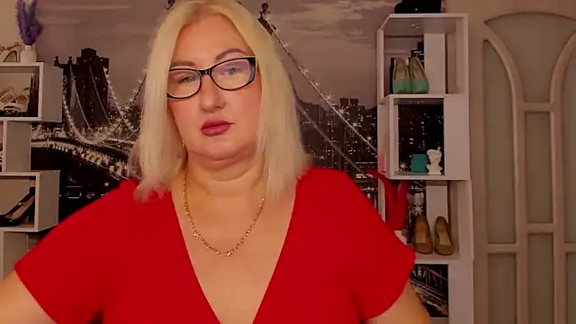 DianaFrances online show from 06-06-26, 12:32