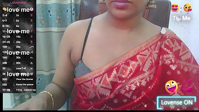 Snapshot of zareen_approach chatting on 07-18-26, 05:39 zareen approach online show from 07-18-26, 05:39