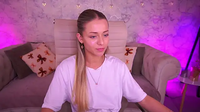DoveLovee online show from 05-11-26, 04:04