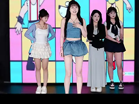 zhangqiqi1 online show from 04-12-26, 02:44