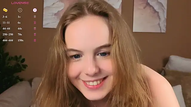 Snapshot of LeiaMurph chatting on 07-28-26, 07:39 LeiaMurph online show from 07-28-26, 07:39