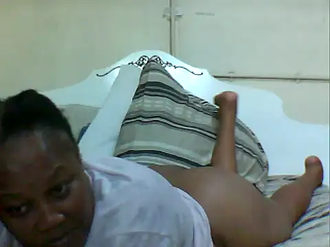 PRETTYFACExx online show from 04-14-26, 12:00