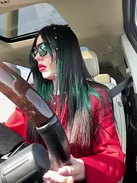 Snapshot of Alenka_ki chatting on 04-17-26, 06:38 Alenka ki online show from 04-17-26, 06:38