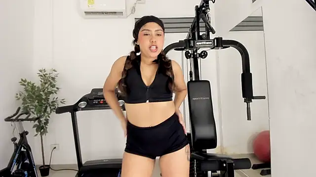 Snapshot of Mallory_Lee chatting on 05-05-26, 12:13 Mallory Lee online show from 05-05-26, 12:13