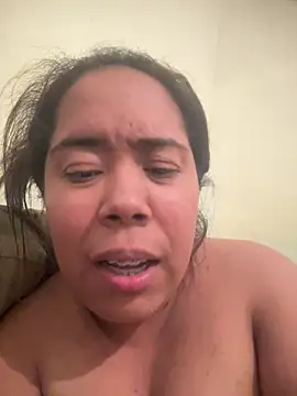 Snapshot of Tainesilva chatting on 04-29-26, 05:00 Tainesilva online show from 04-29-26, 05:00