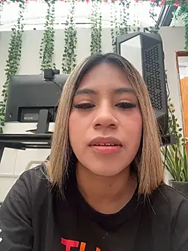 Snapshot of Kimmiebellarie chatting on 06-28-26, 02:56 Kimmiebellarie online show from 06-28-26, 02:56