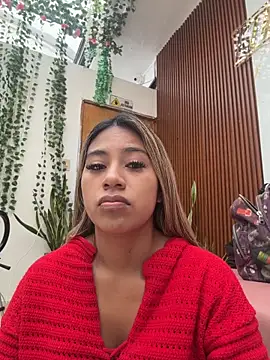 Snapshot of Kimmiebellarie chatting on 06-30-26, 01:45 Kimmiebellarie online show from 06-30-26, 01:45