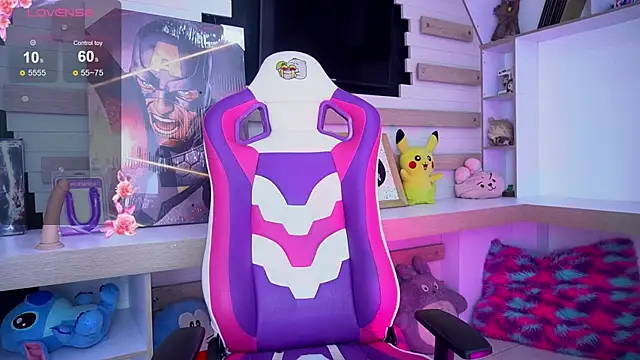 IvyLuxe  online show from 04-11-26, 04:50