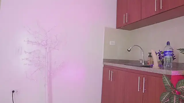 IvyLuxe  online show from 04-16-26, 12:11