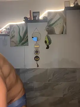 Emcapuchado Josee online show from 04-13-26, 10:04