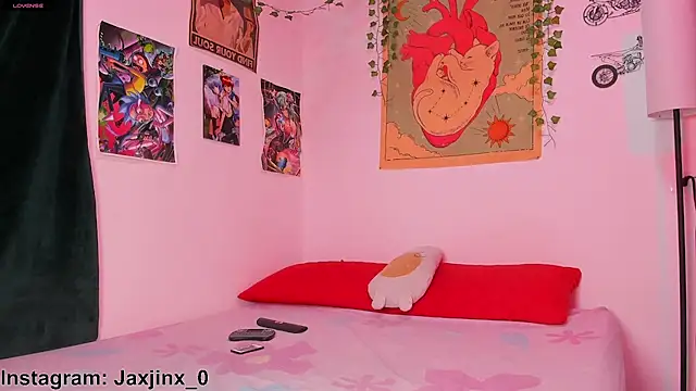 Snapshot of JaxJinx chatting on 05-23-26, 02:39 JaxJinx online show from 05-23-26, 02:39