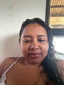 Snapshot of Ninibella chatting on 05-14-26, 01:07 Ninibella online show from 05-14-26, 01:07