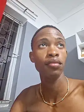 Snapshot of youngAndReckles chatting on 04-11-26, 10:36 youngAndReckles online show from 04-11-26, 10:36