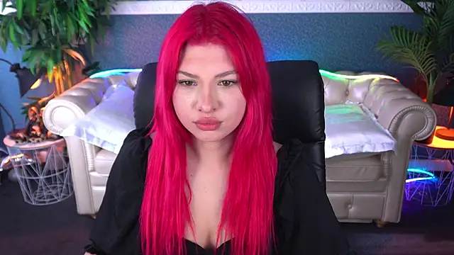 Snapshot of PinkyTrix chatting on 04-13-26, 12:54 PinkyTrix online show from 04-13-26, 12:54