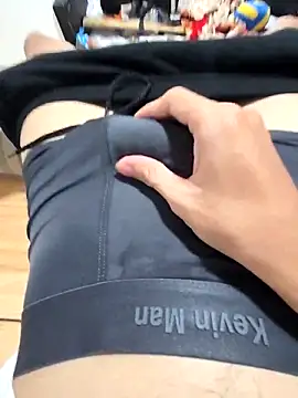 Snapshot of Khoaa16cm chatting on 04-14-26, 02:23 Khoaa16cm online show from 04-14-26, 02:23