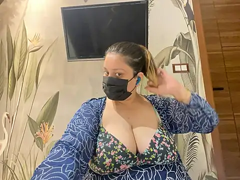 kavyasingh36 online show from 05-16-26, 01:02