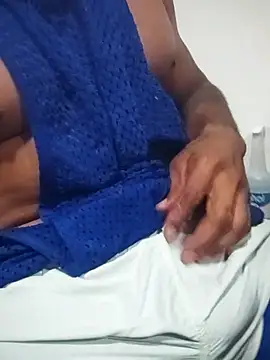 Snapshot of Antonny_grace chatting on 04-14-26, 02:50 Antonny grace online show from 04-14-26, 02:50