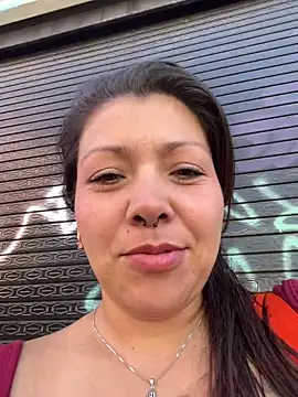 Snapshot of SARA_21- chatting on 04-26-26, 12:58 SARA 21- online show from 04-26-26, 12:58