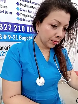 Snapshot of SARA_21- chatting on 05-18-26, 01:17 SARA 21- online show from 05-18-26, 01:17