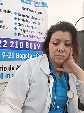 Snapshot of SARA_21- chatting on 05-28-26, 12:35 SARA 21- online show from 05-28-26, 12:35