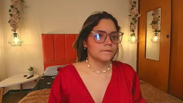Snapshot of Shadya_ chatting on 05-15-26, 03:24 Shadya online show from 05-15-26, 03:24