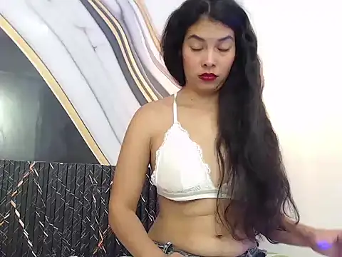 Snapshot of Vanessa_Lune chatting on 05-04-26, 12:45 Vanessa Lune online show from 05-04-26, 12:45