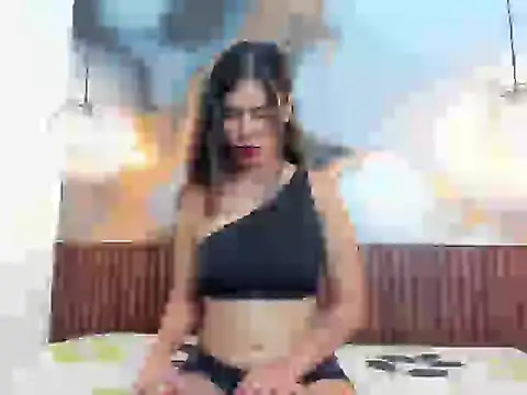 Snapshot of Vanessa_Lune chatting on 05-09-26, 01:05 Vanessa Lune online show from 05-09-26, 01:05