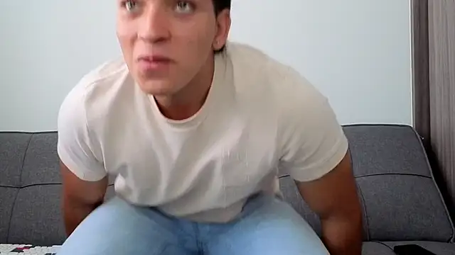 Snapshot of James_silva1 chatting on 04-20-26, 04:21 James silva1 online show from 04-20-26, 04:21