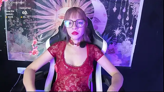 Snapshot of LaxiViolet chatting on 07-03-26, 08:15 LaxiViolet online show from 07-03-26, 08:15