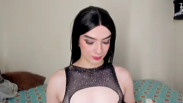 MelanyCollins  online show from 05-12-26, 12:30