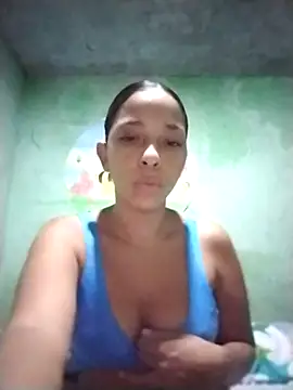 Snapshot of YuliBrayan chatting on 05-31-26, 05:42 YuliBrayan online show from 05-31-26, 05:42