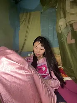 Kim Kelly online show from 04-18-26, 07:07