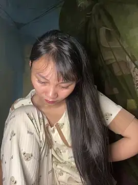 Kim Kelly online show from 04-21-26, 04:23