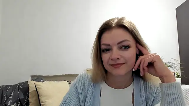 Snapshot of Severina7 chatting on 04-18-26, 07:58 Severina7 online show from 04-18-26, 07:58
