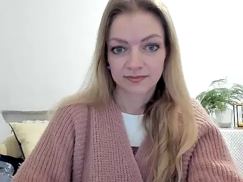 Snapshot of Severina7 chatting on 05-02-26, 07:19 Severina7 online show from 05-02-26, 07:19