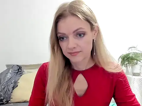 Snapshot of Severina7 chatting on 05-08-26, 08:03 Severina7 online show from 05-08-26, 08:03