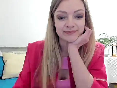 Snapshot of Severina7 chatting on 05-10-26, 07:08 Severina7 online show from 05-10-26, 07:08